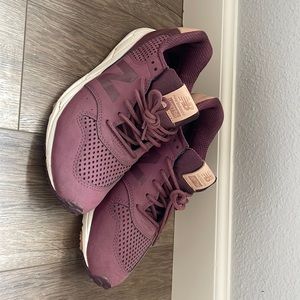 New Balance- Womens Sneakers
